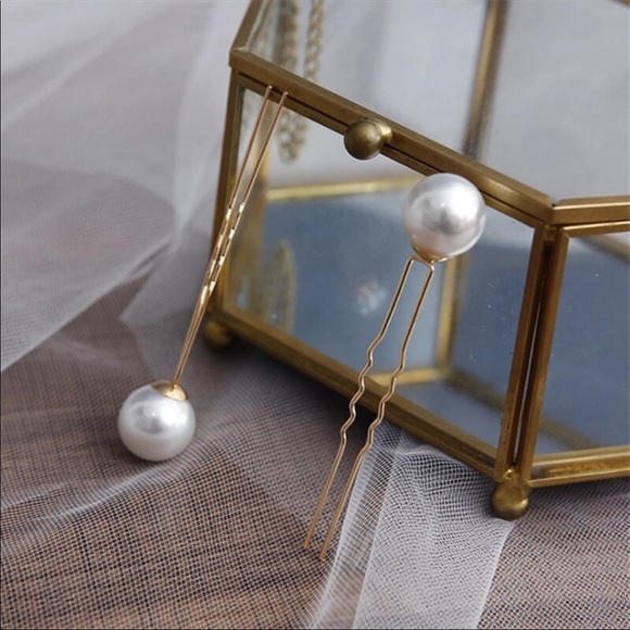 New! Set of Pearl Hair Pins - Picture 5 of 7